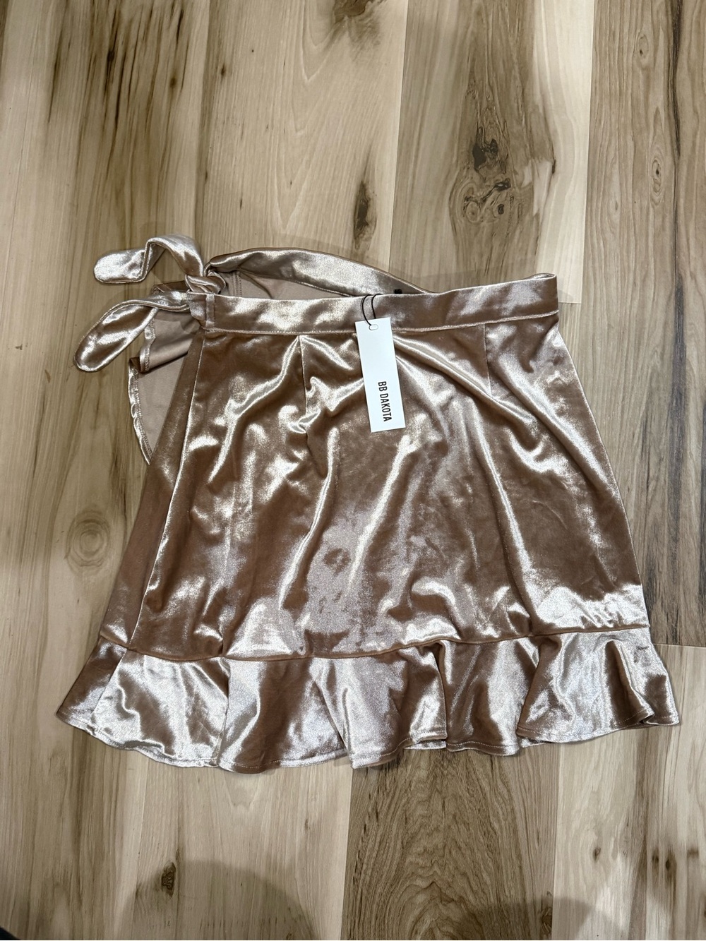 BB Dakota Metallic Blush Wrap Ruffle Mini Skirt